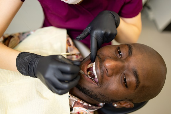 How The Dentist Prepares Teeth For Dental Crowns
